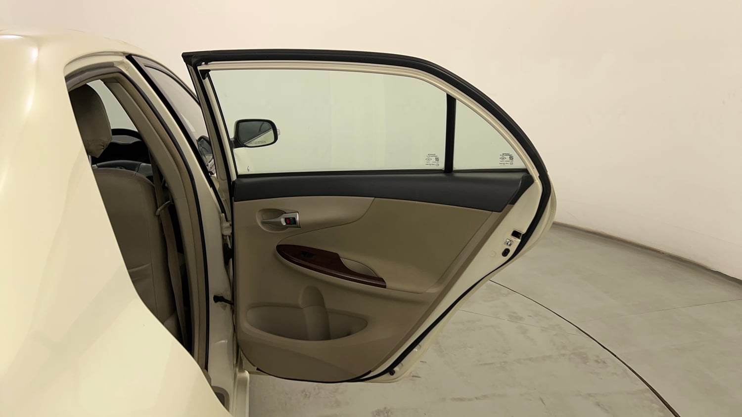 Used 2013 Toyota Corolla Altis 1.8 G Petrol Manual interior RIGHT REAR DOOR OPEN VIEW
