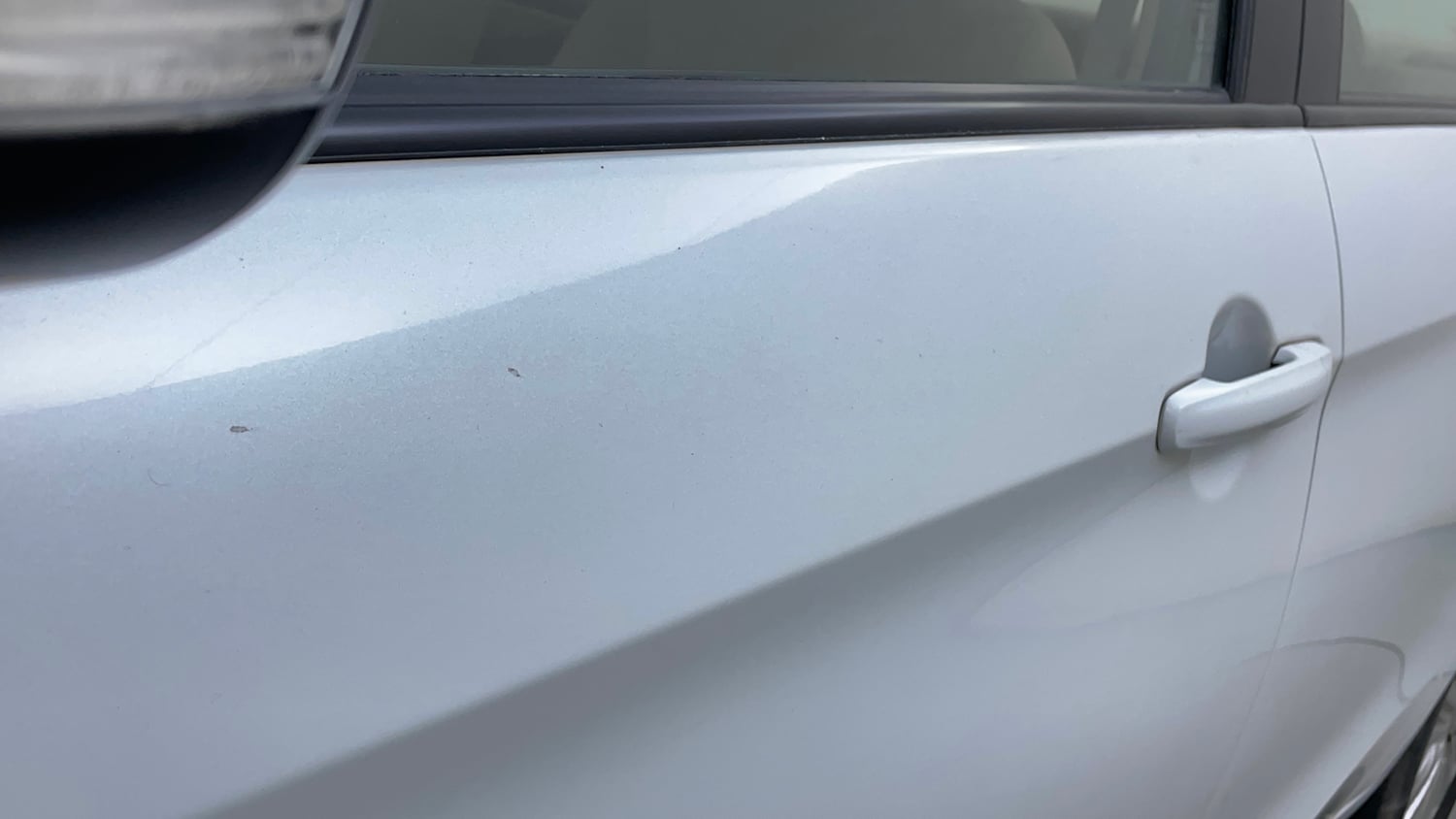 Used 2020 Maruti Suzuki Ciaz Delta Hybrid 1.5 AT Petrol Automatic dents MINOR DENT