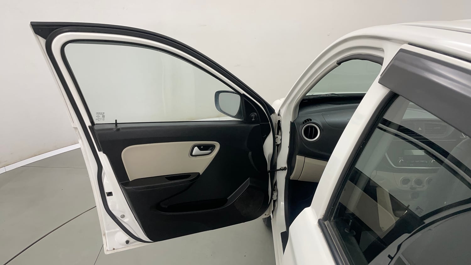 Used 2021 Maruti Suzuki Alto 800 VXi Petrol Manual interior LEFT FRONT DOOR OPEN VIEW
