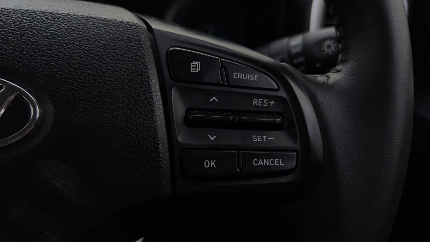 Used 2020 Hyundai Venue SX Plus 1.0 Turbo DCT Petrol Automatic top_features Cruise control