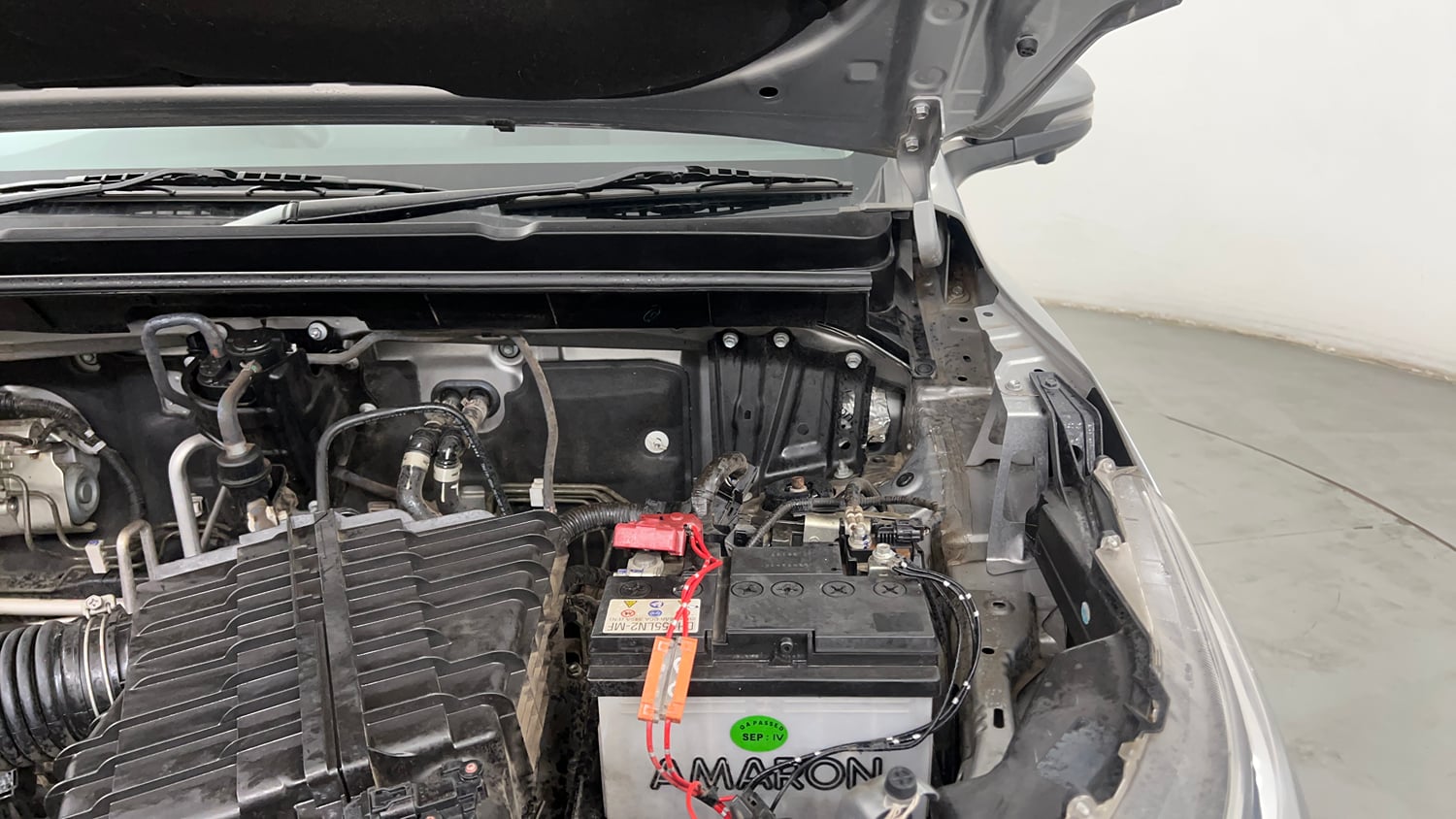 Used 2023 Toyota Innova Hycross VX Hybrid 8 STR Hybrid Automatic engine ENGINE LEFT SIDE HINGE & APRON VIEW
