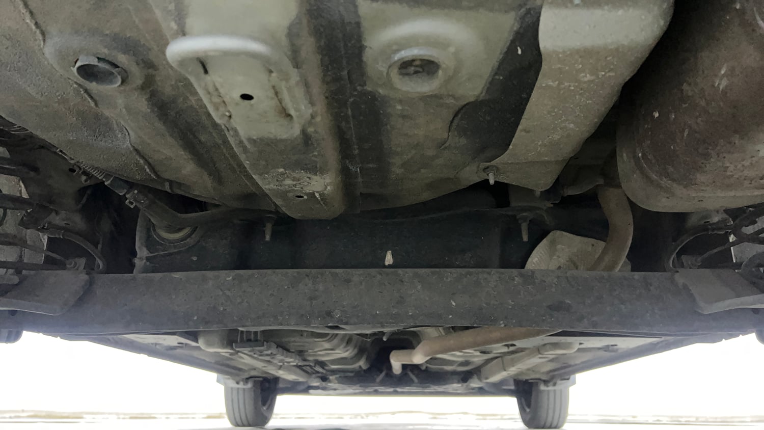 Used 2020 Hyundai Santro Sportz Petrol Manual extra REAR UNDERBODY VIEW (TAKEN FROM REAR)