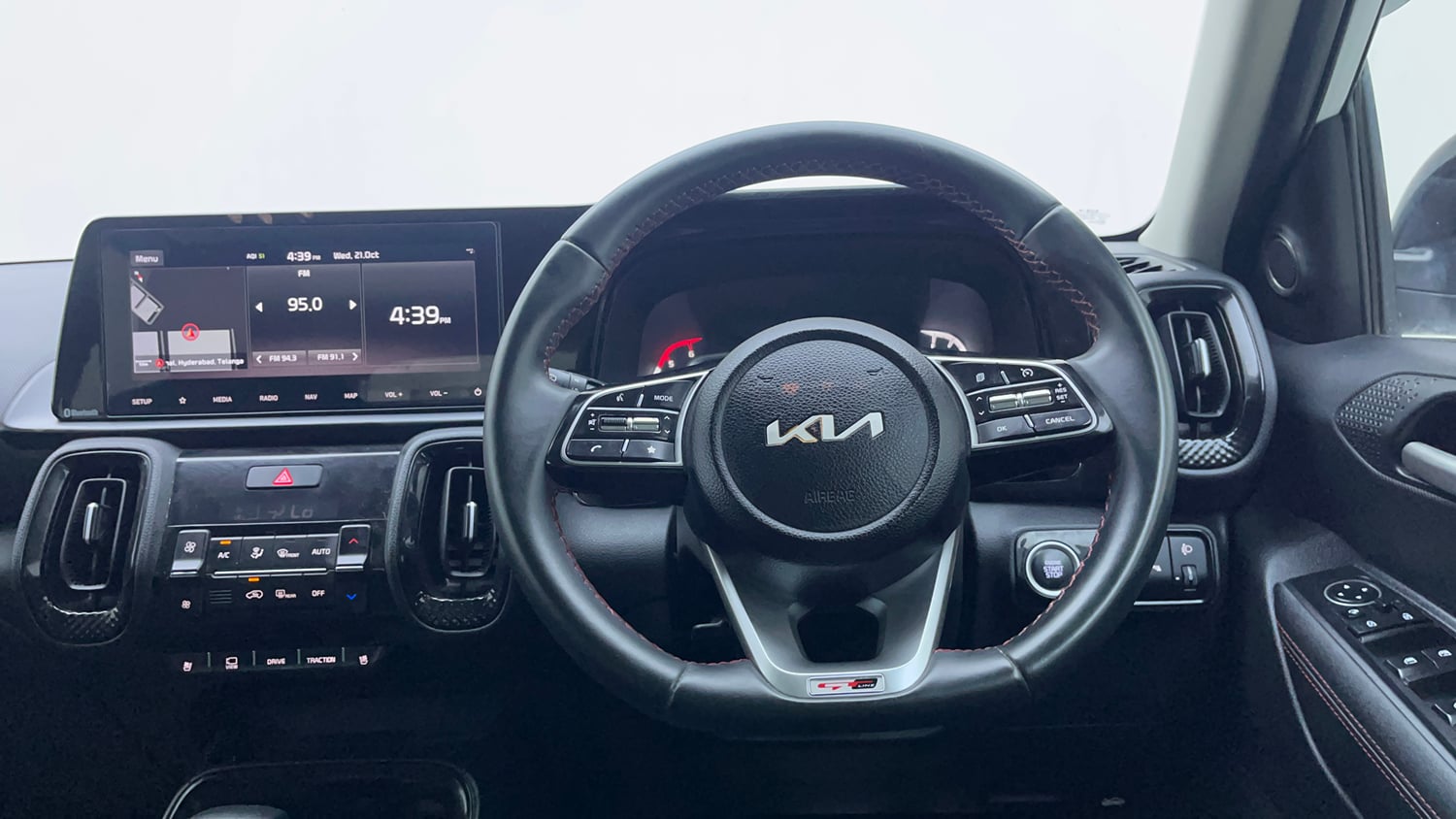 Used 2023 Kia Sonet GTX Plus 1.5 AT Diesel Automatic interior STEERING VIEW