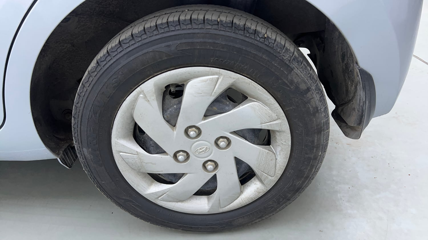 Used 2020 Hyundai Santro Sportz Petrol Manual tyres LEFT REAR TYRE RIM VIEW