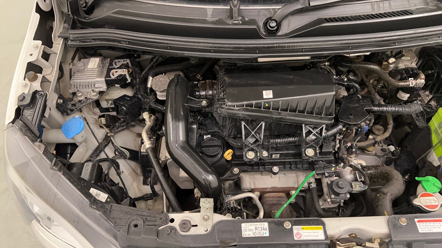 Used 2023 Maruti Suzuki Wagon R VXI 1.0 CNG Cng Manual engine ENGINE RIGHT SIDE VIEW