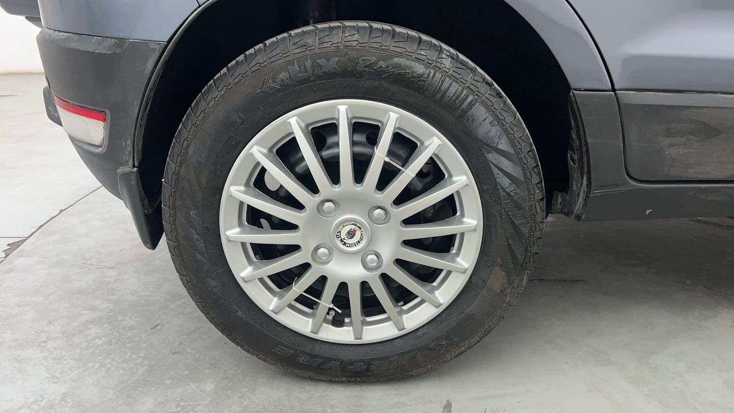 Used 2020 Ford EcoSport Trend 1.5L TDCi Diesel Manual tyres RIGHT REAR TYRE RIM VIEW