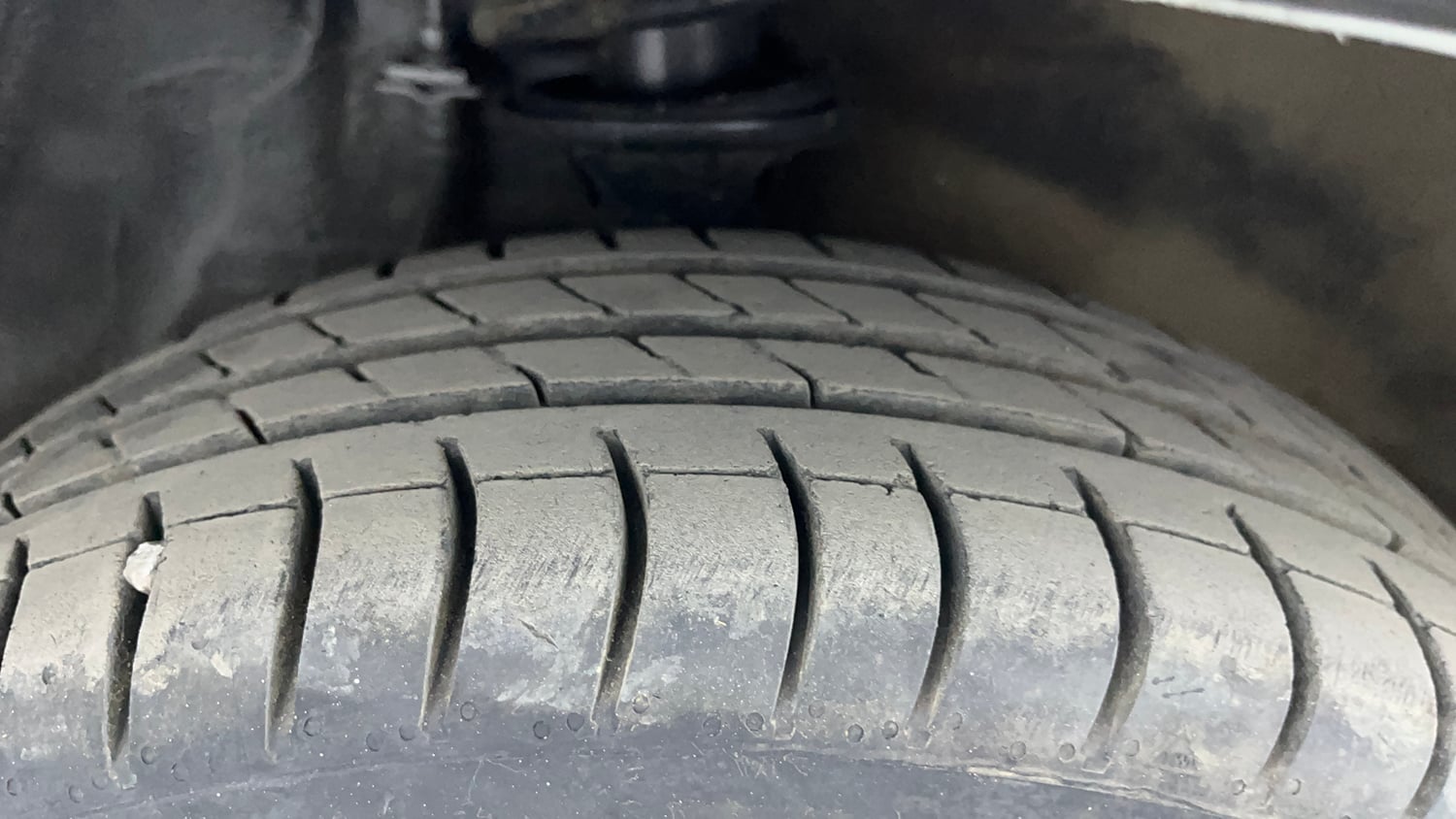 Used 2016 Maruti Suzuki Alto K10 VXi Petrol Manual tyres RIGHT FRONT TYRE TREAD VIEW