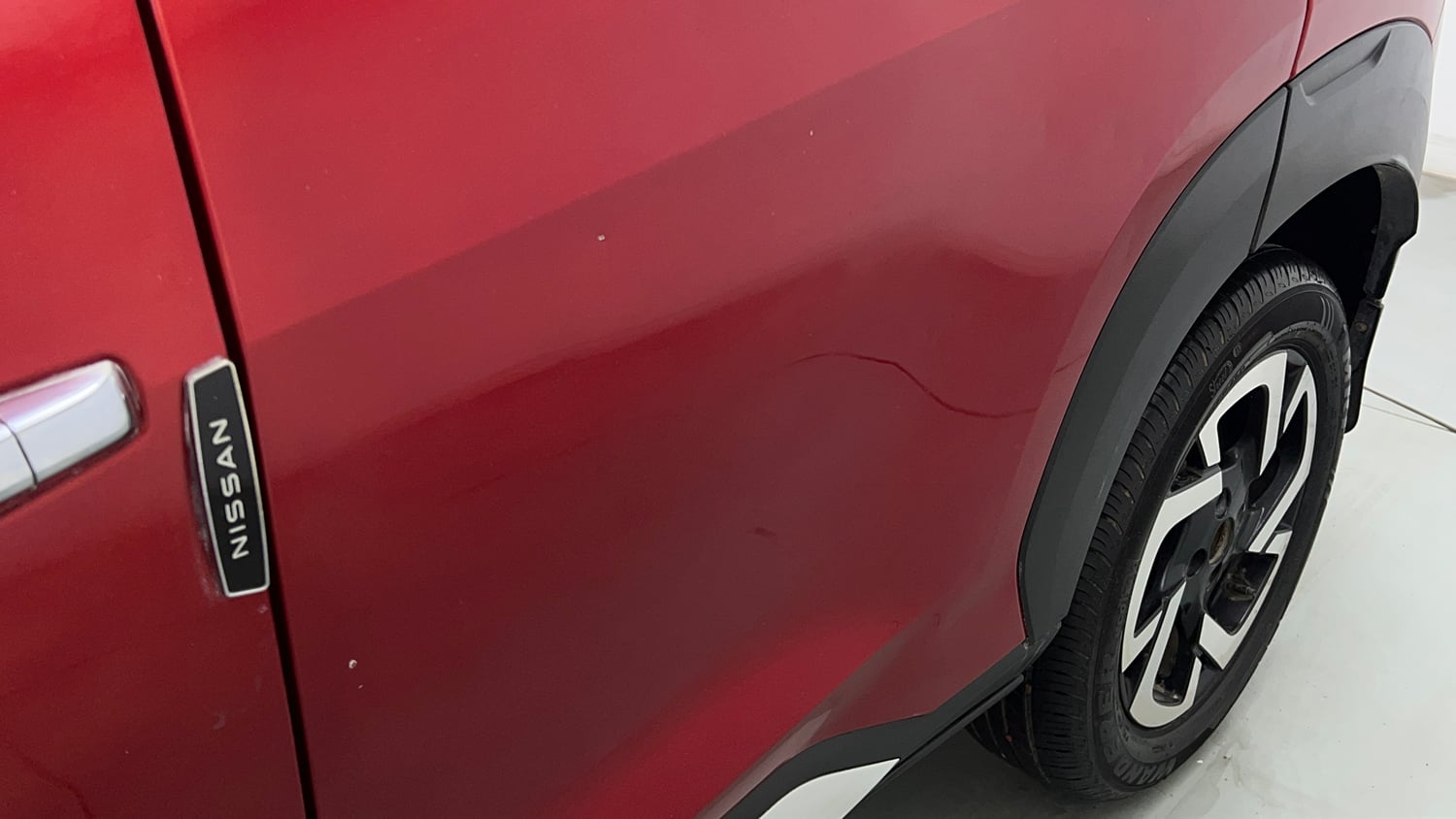 Used 2021 Nissan Magnite XV Premium Turbo (O) CVT Dual Tone Petrol Automatic dents MINOR SCRATCH