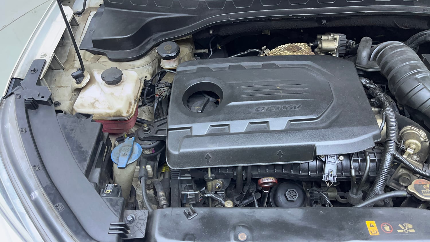 Used 2023 Kia Sonet GTX Plus 1.5 AT Diesel Automatic engine ENGINE RIGHT SIDE VIEW