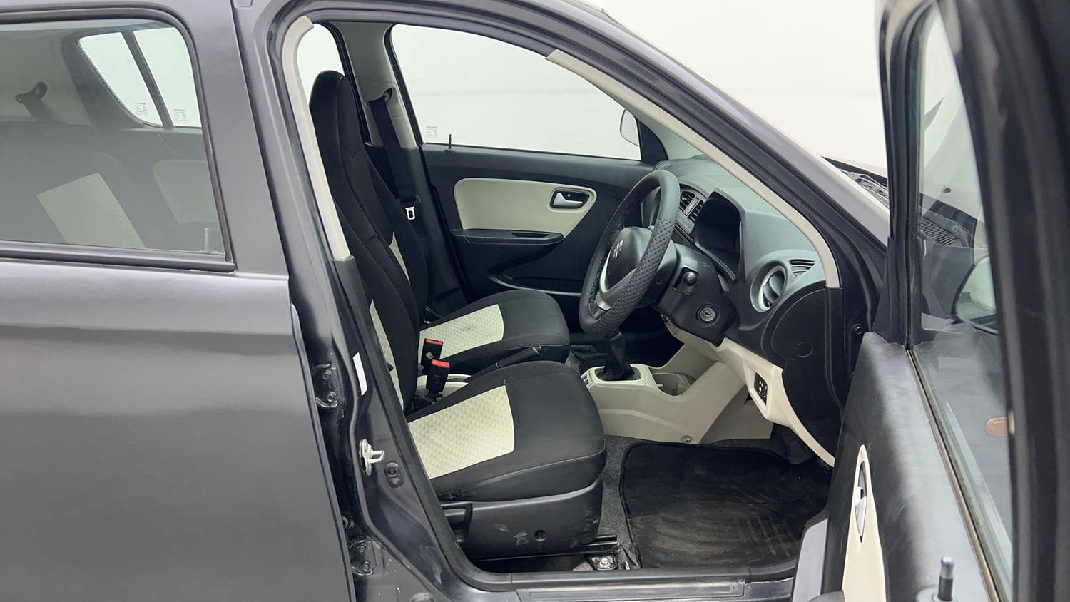 Used 2022 Maruti Suzuki Alto 800 LXi (O) CNG Cng Manual interior RIGHT SIDE FRONT DOOR CABIN VIEW