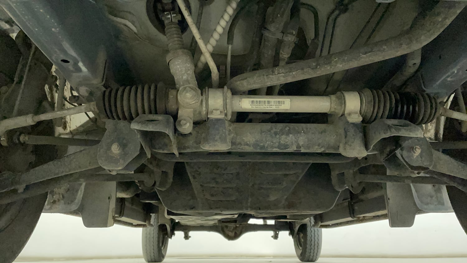Used 2019 Maruti Suzuki Eeco 5 STR WITH A/C+HTR Petrol Manual extra FRONT LEFT UNDERBODY VIEW