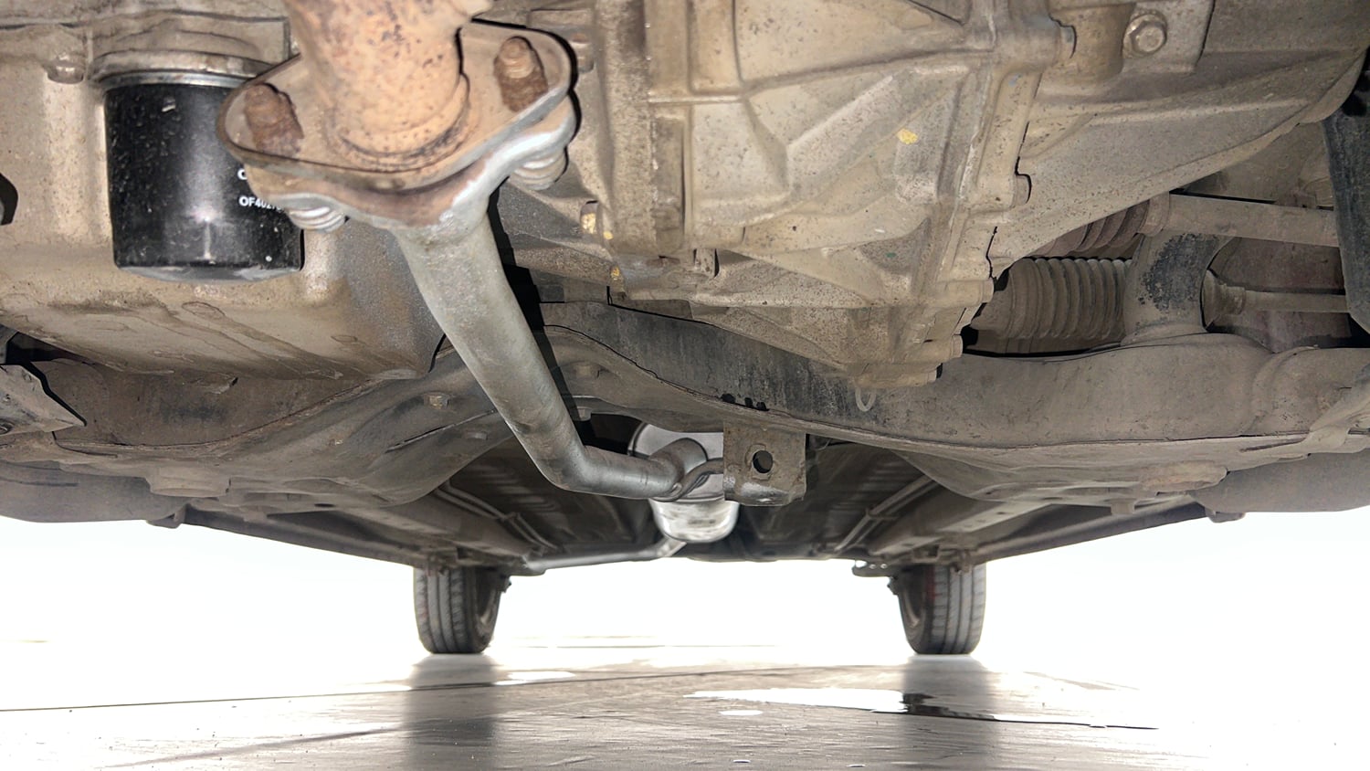 Used 2017 Maruti Suzuki Celerio ZXi AMT Petrol Automatic extra FRONT LEFT UNDERBODY VIEW
