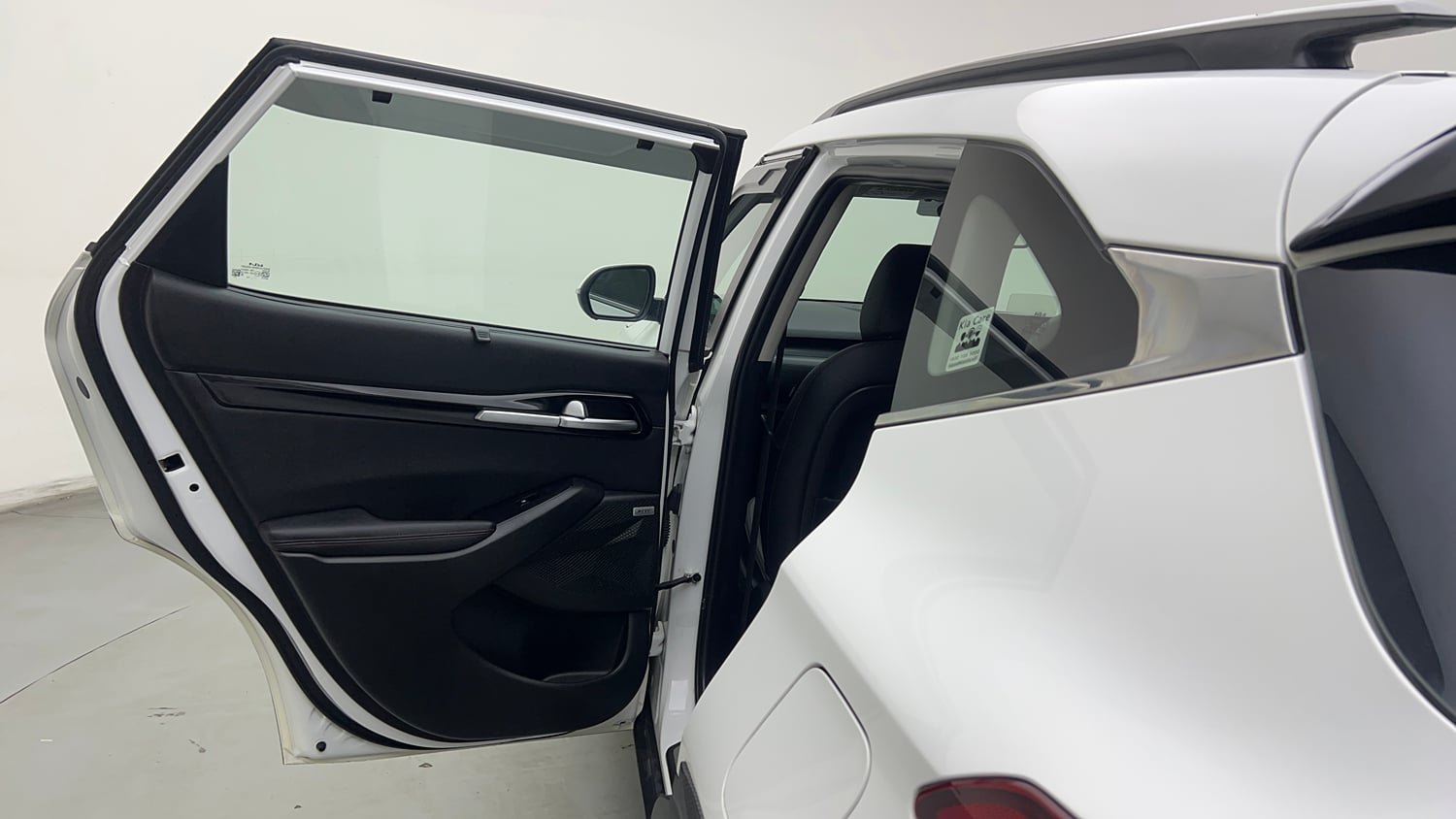 Used 2022 Kia Seltos GTX Plus 1.4 DCT Petrol Automatic interior LEFT REAR DOOR OPEN VIEW