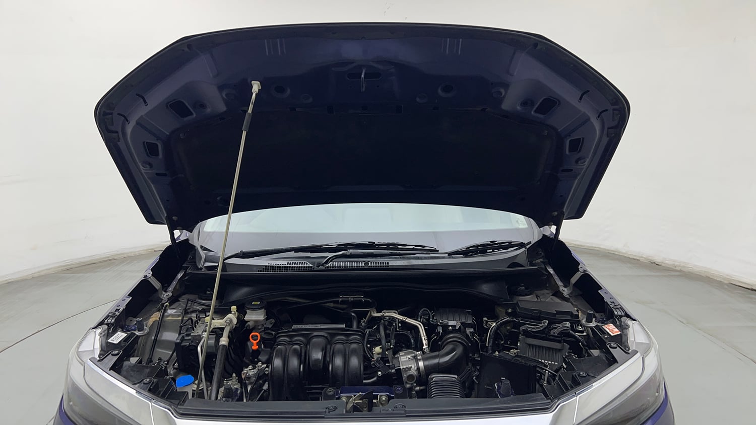 Used 2024 Honda Elevate Apex Edition VX CVT Petrol Automatic engine ENGINE & BONNET OPEN FRONT VIEW