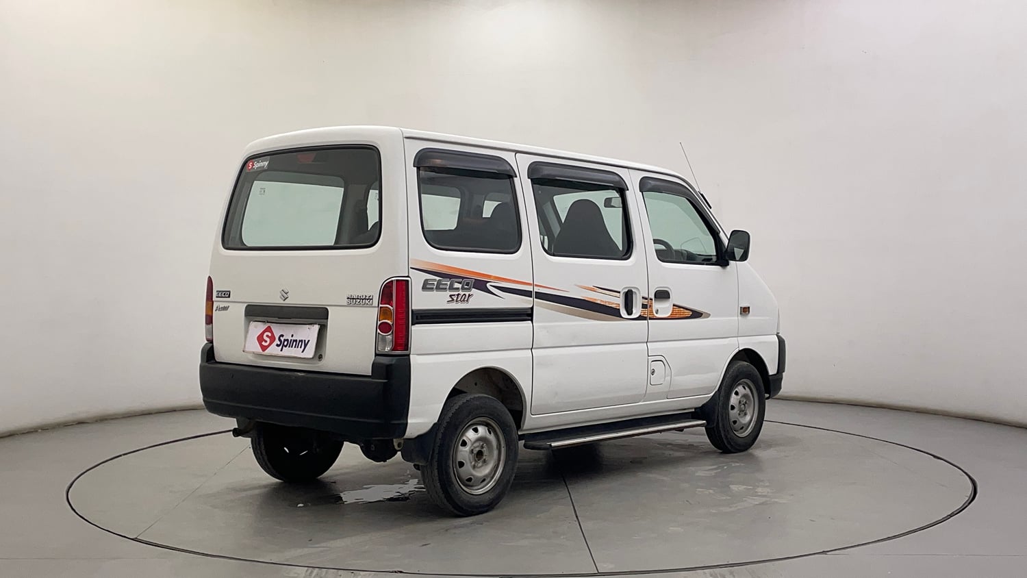 Used 2019 Maruti Suzuki Eeco 5 STR WITH A/C+HTR Petrol Manual exterior RIGHT REAR CORNER VIEW