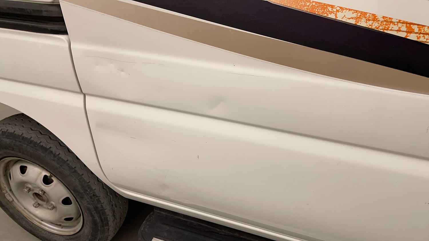 Used 2019 Maruti Suzuki Eeco 5 STR WITH A/C+HTR Petrol Manual dents MINOR DENT