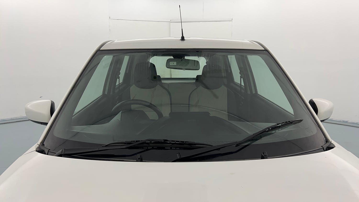 Used 2022 Maruti Suzuki Wagon R ZXI 1.2 Petrol Manual exterior FRONT WINDSHIELD VIEW