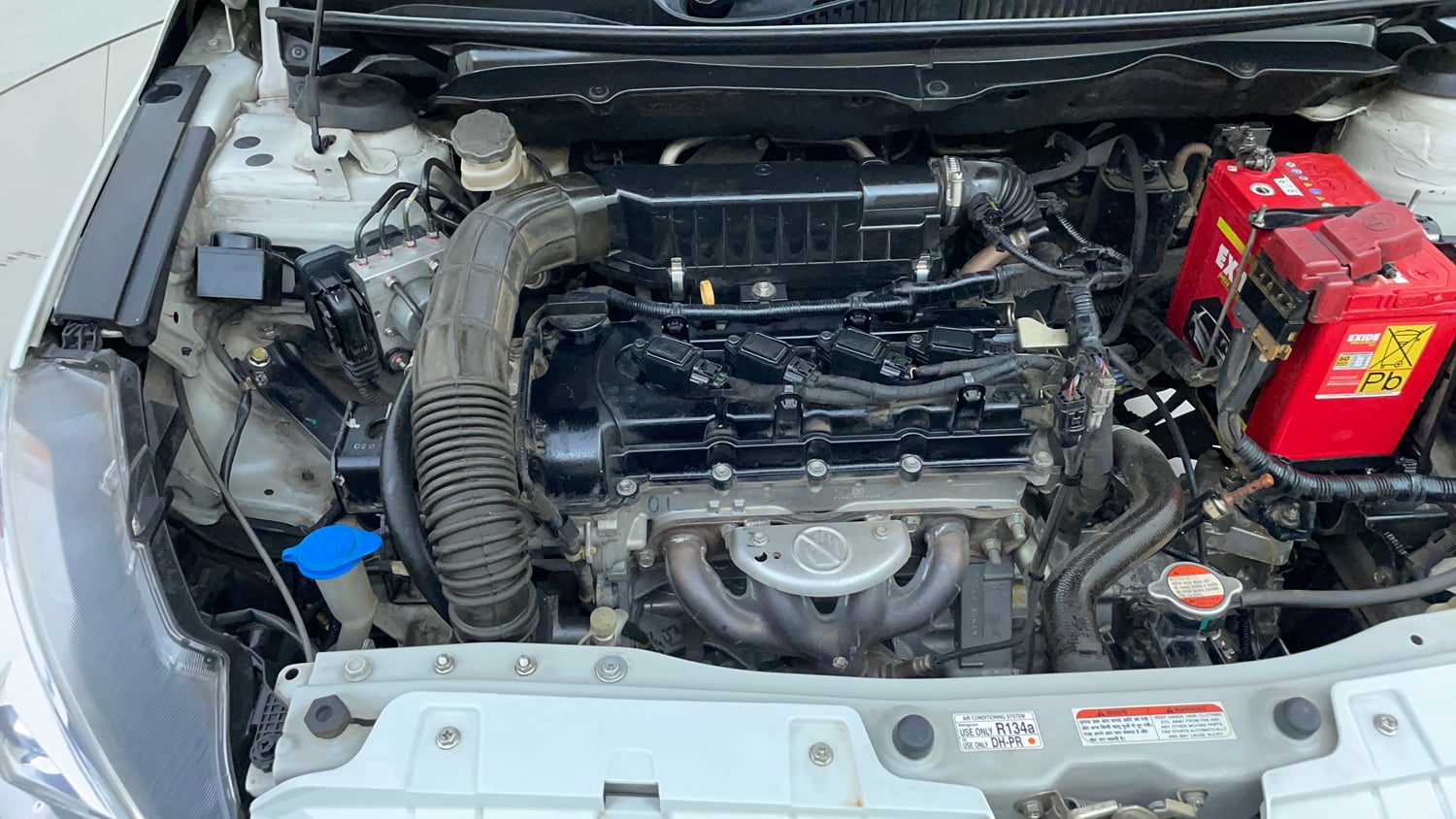 Used 2020 Maruti Suzuki Ciaz Delta Hybrid 1.5 AT Petrol Automatic engine ENGINE RIGHT SIDE VIEW