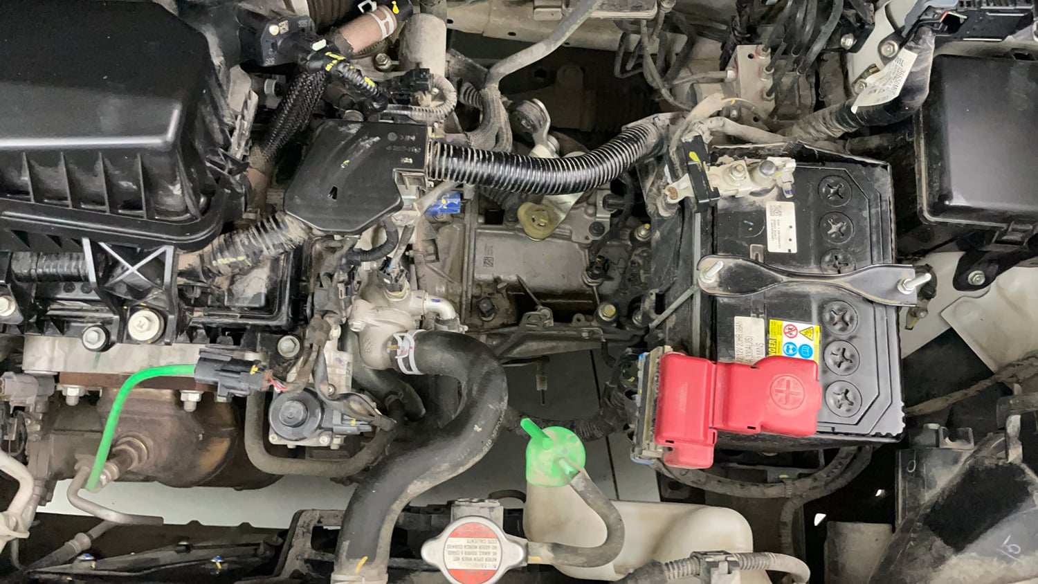 Used 2024 Maruti Suzuki Wagon R VXI 1.0 Petrol Manual engine ENGINE LEFT SIDE VIEW