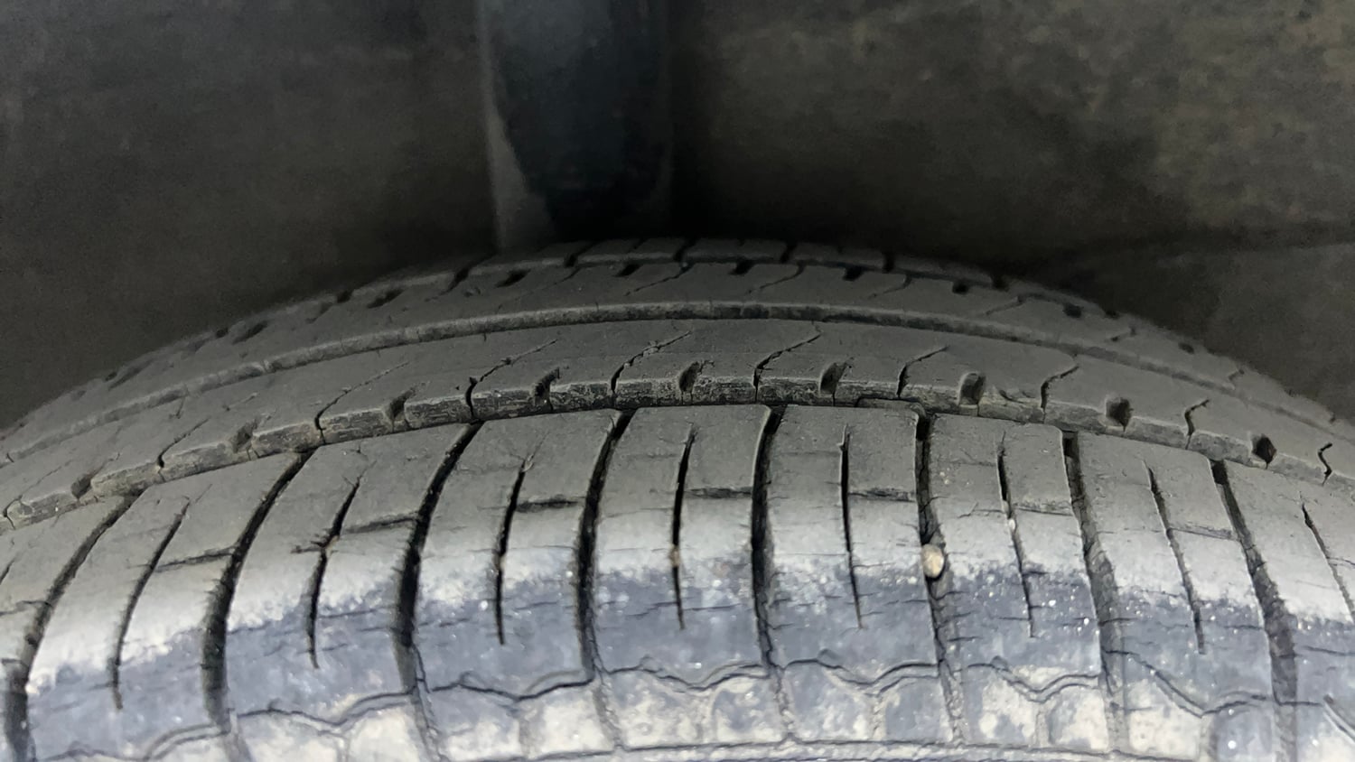 Used 2020 Hyundai Santro Sportz Petrol Manual tyres RIGHT REAR TYRE TREAD VIEW