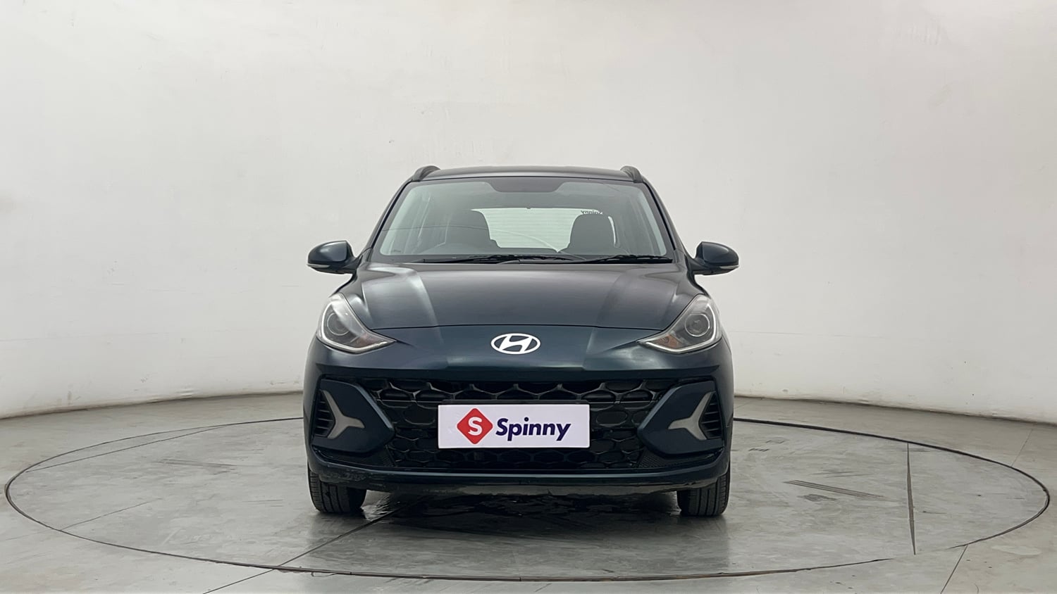 Used 2024 Hyundai Grand i10 Nios Sportz 1.2 Kappa AMT Petrol Automatic exterior FRONT VIEW