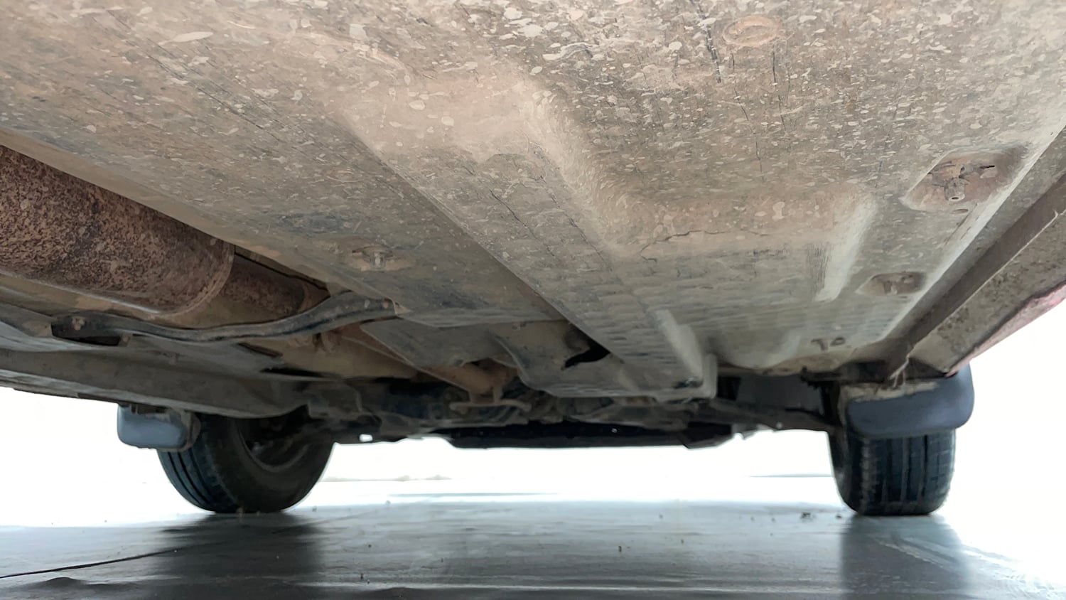 Used 2019 Volkswagen Polo Trendline 1.0L (P) Petrol Manual extra REAR RIGHT UNDERBODY VIEW