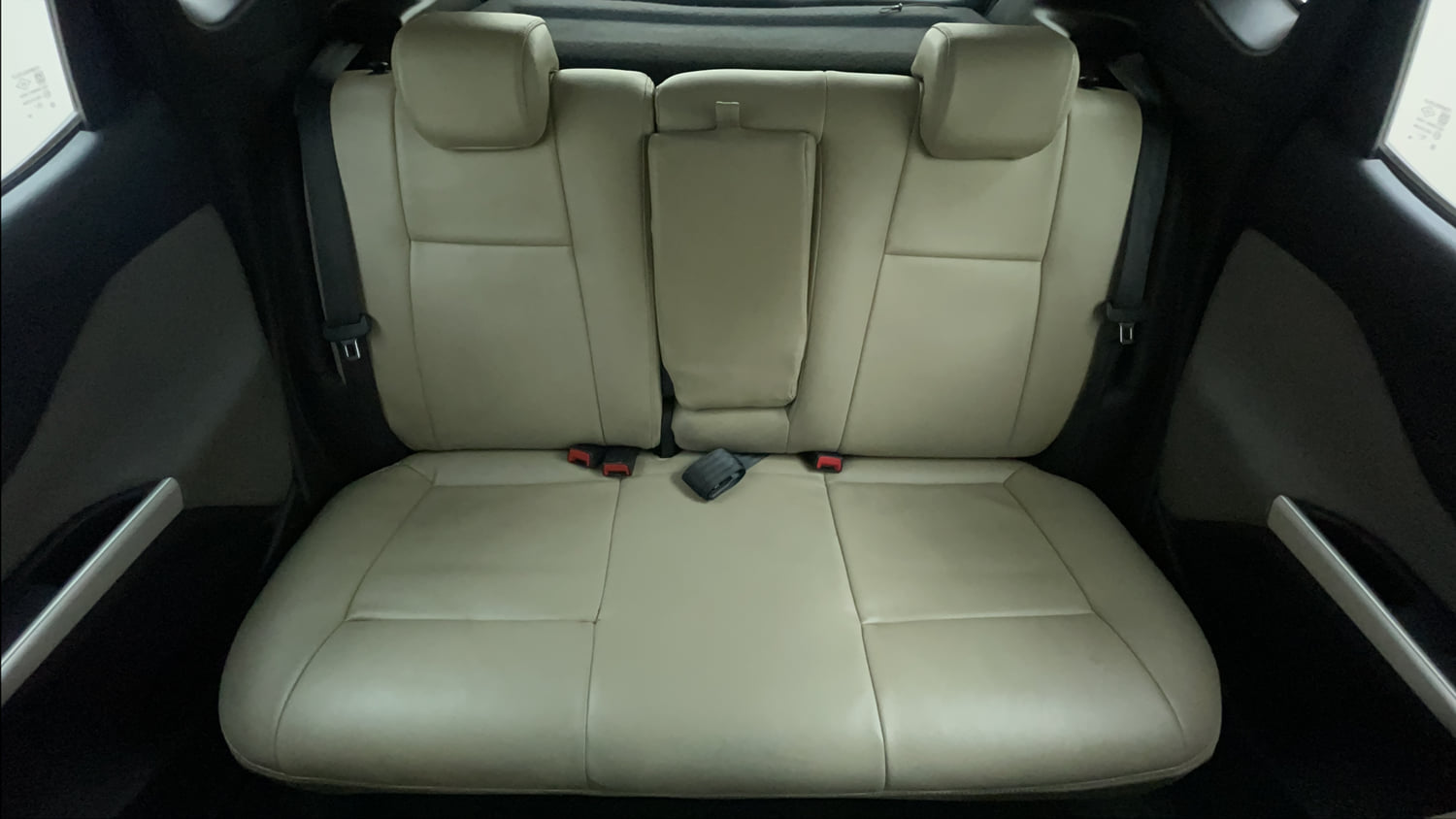 Used 2021 Nissan Magnite XL Turbo CVT Petrol Automatic interior REAR SEAT CONDITION VIEW