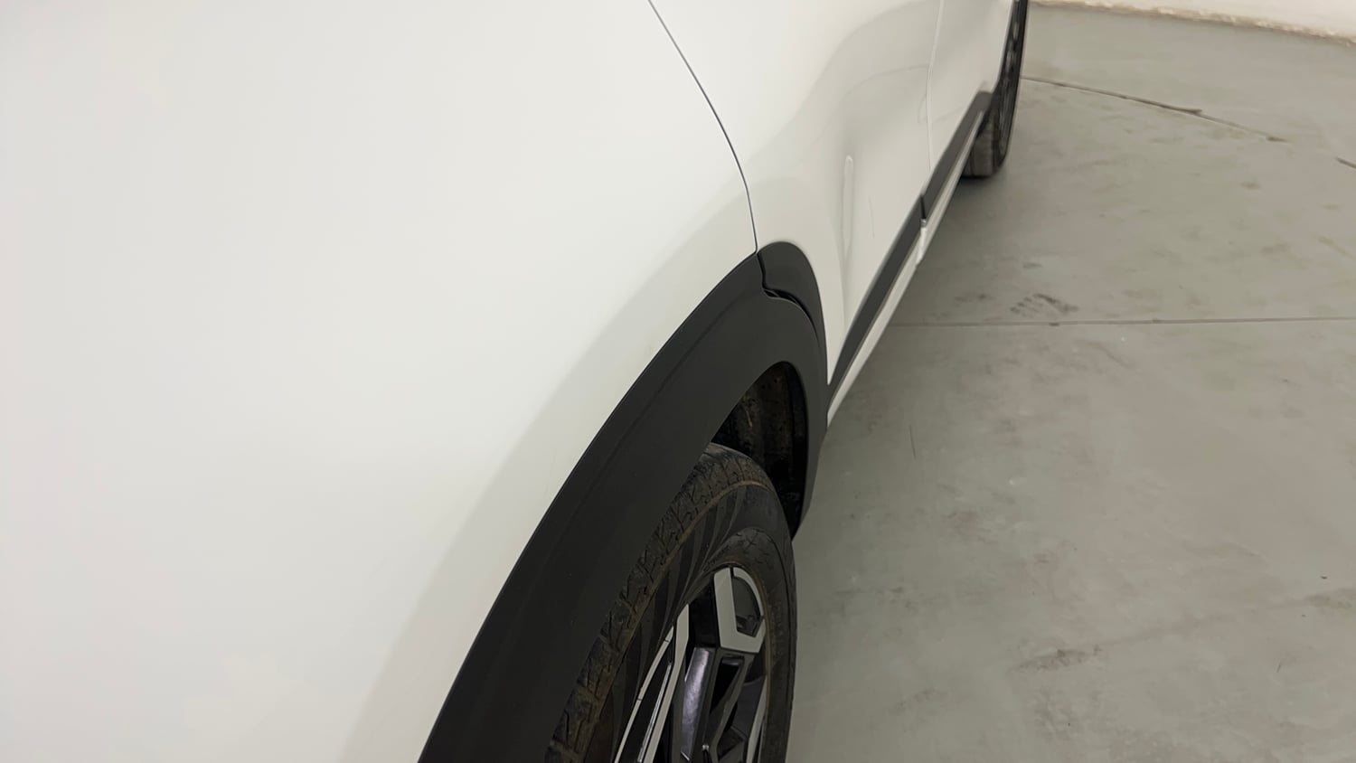 Used 2024 Kia Seltos HTX Plus 1.5 Diesel MT Diesel Manual dents MINOR SCRATCH