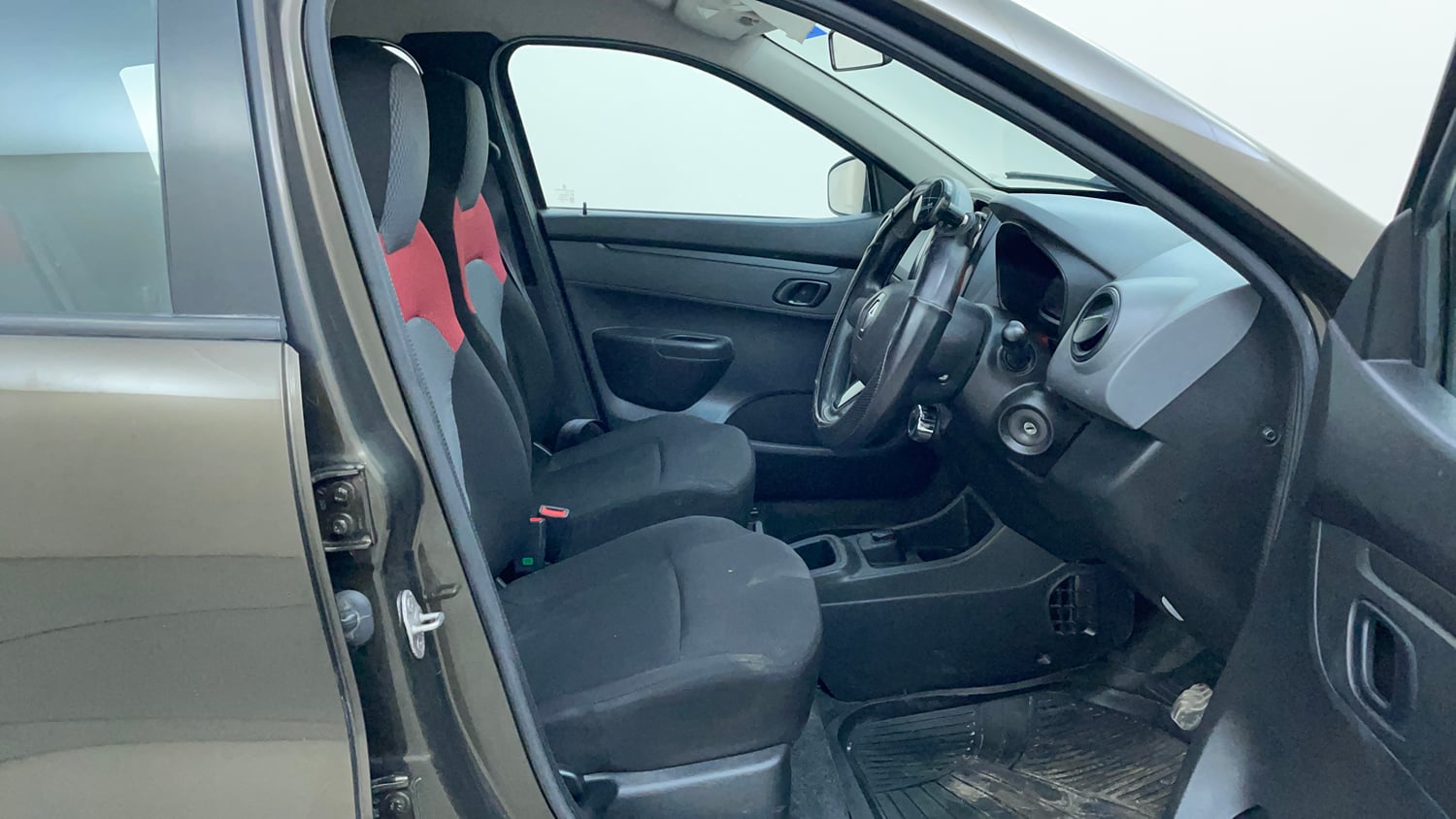 Used 2018 Renault Kwid 1.0 RXT AMT Opt Petrol Automatic interior RIGHT SIDE FRONT DOOR CABIN VIEW
