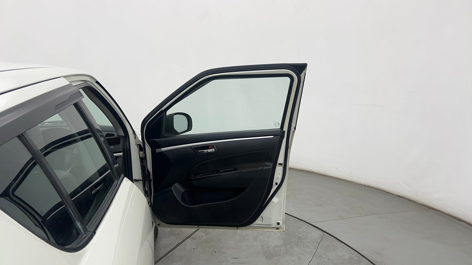 Used 2016 Maruti Suzuki Swift VXi Petrol Manual interior RIGHT FRONT DOOR OPEN VIEW
