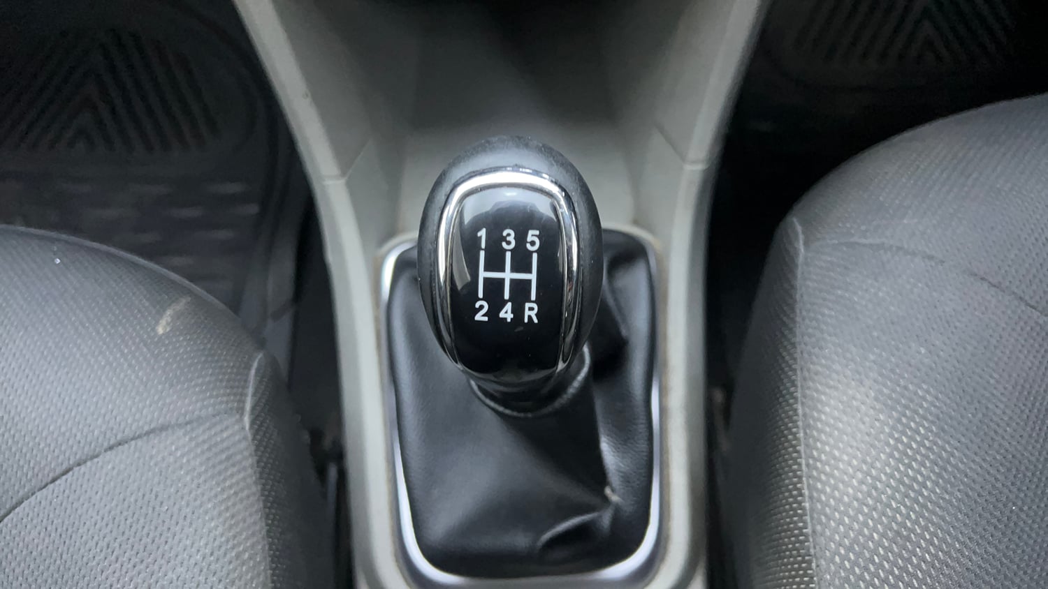 Used 2017 Tata Tiago Revotron XZ Petrol Manual interior GEAR  KNOB VIEW