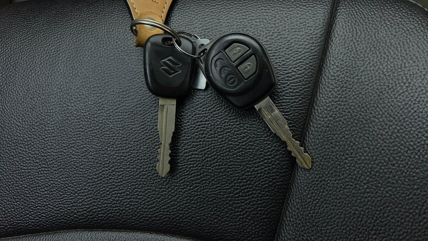 Used 2017 Maruti Suzuki Celerio ZXi Petrol Manual extra CAR KEY VIEW