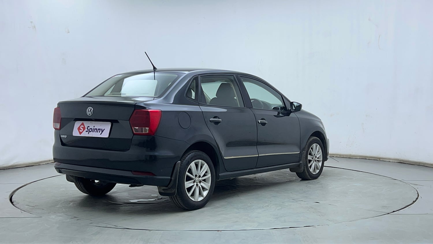 Used 2017 Volkswagen Ameo Highline1.2L (P) Petrol Manual exterior RIGHT REAR CORNER VIEW