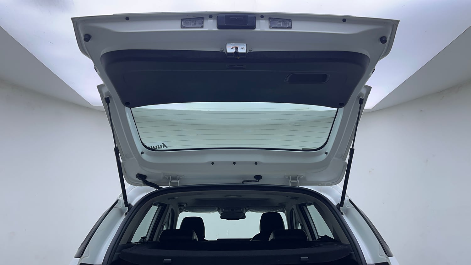 Used 2023 Kia Sonet GTX Plus 1.5 AT Diesel Automatic interior DICKY DOOR OPEN VIEW