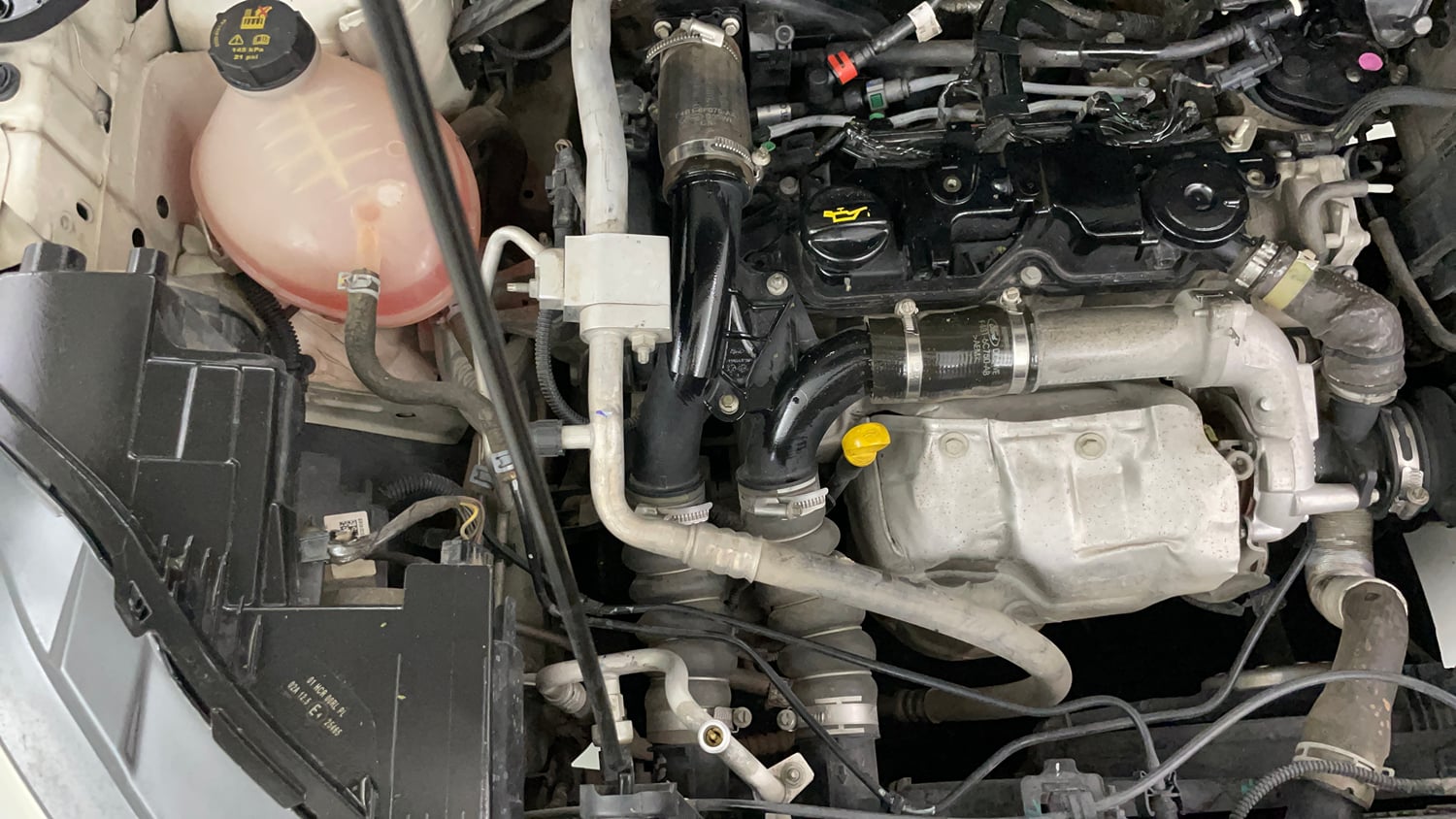 Used 2018 Ford EcoSport Titanium + 1.5L TDCi Diesel Manual engine ENGINE RIGHT SIDE VIEW