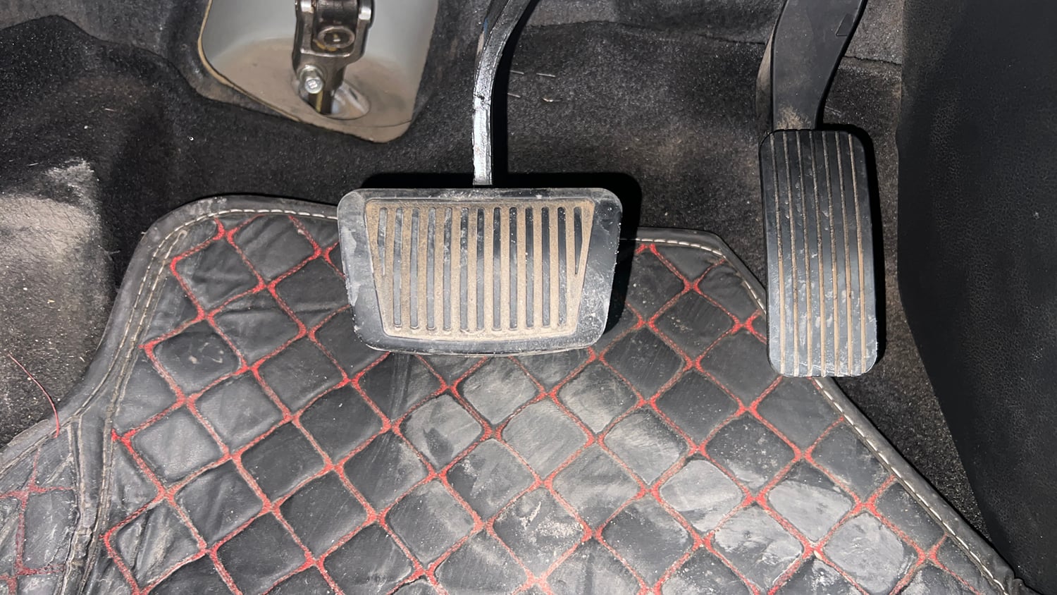 Used 2018 Hyundai Verna SX (O) 1.6 VTVT AT Petrol Automatic interior PEDALS VIEW