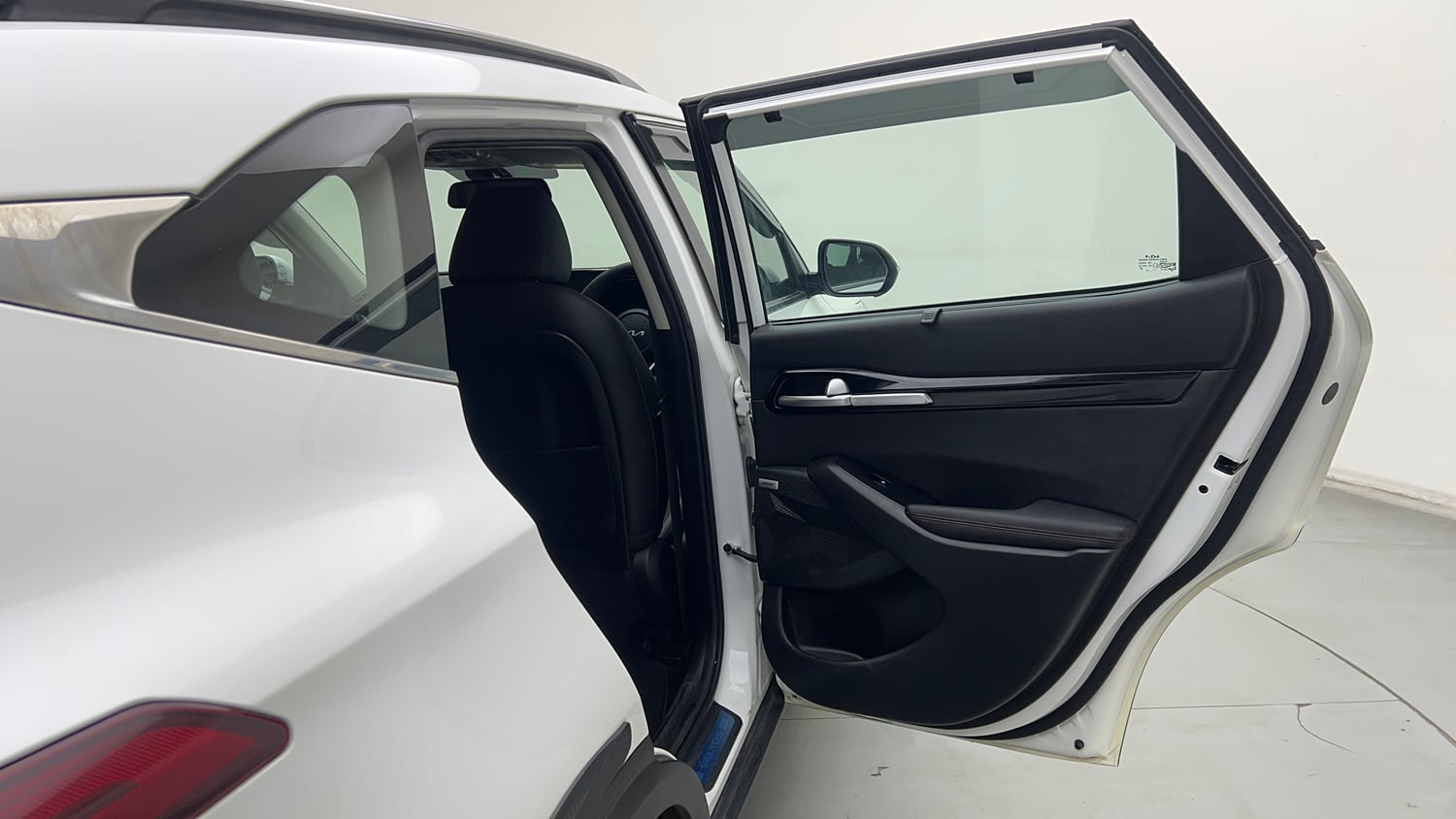 Used 2022 Kia Seltos GTX Plus 1.4 DCT Petrol Automatic interior RIGHT REAR DOOR OPEN VIEW