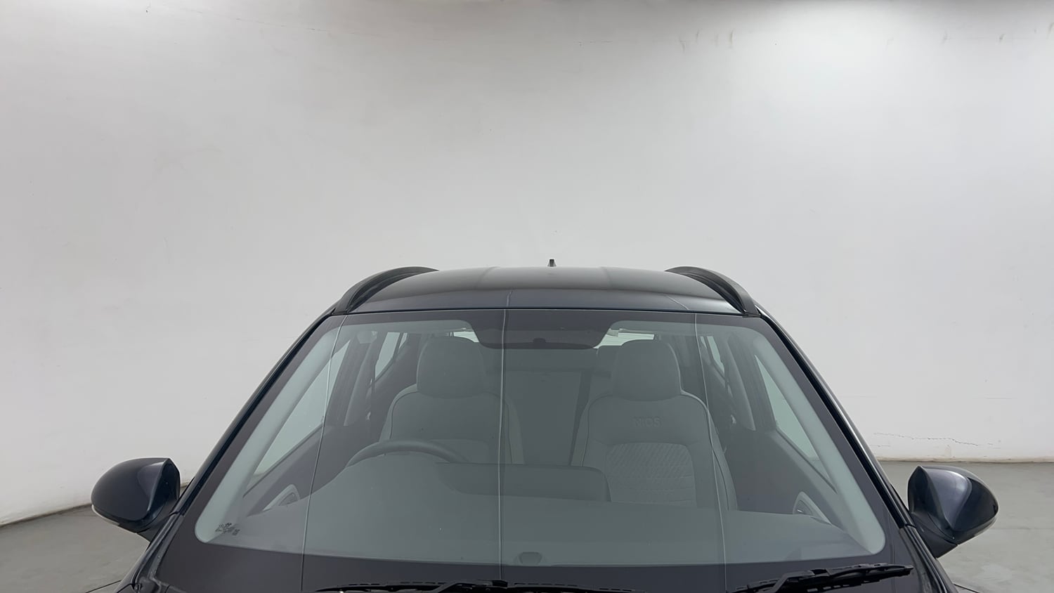 Used 2024 Hyundai Grand i10 Nios Sportz 1.2 Kappa AMT Petrol Automatic exterior FRONT WINDSHIELD VIEW