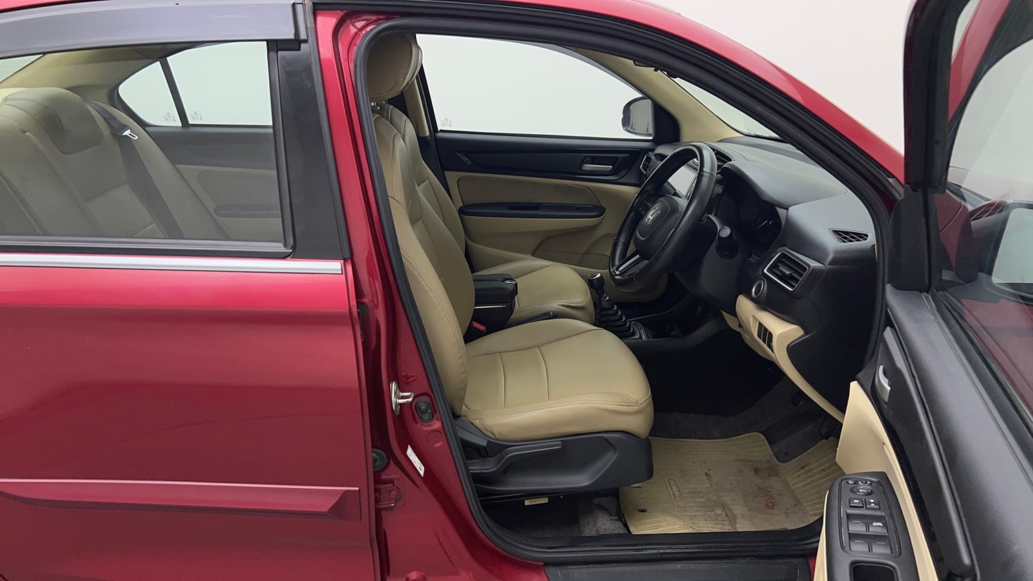 Used 2020 Honda Amaze 1.2 V MT Petrol Petrol Manual interior RIGHT SIDE FRONT DOOR CABIN VIEW