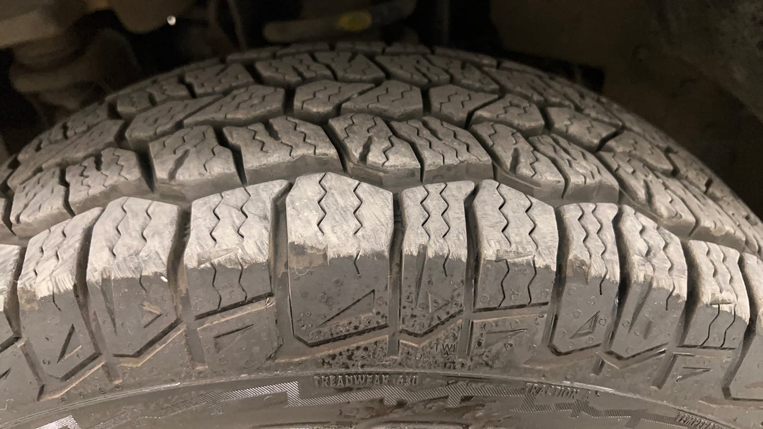 Used 2016 Mahindra TUV300 T8 Diesel Manual tyres LEFT FRONT TYRE TREAD VIEW
