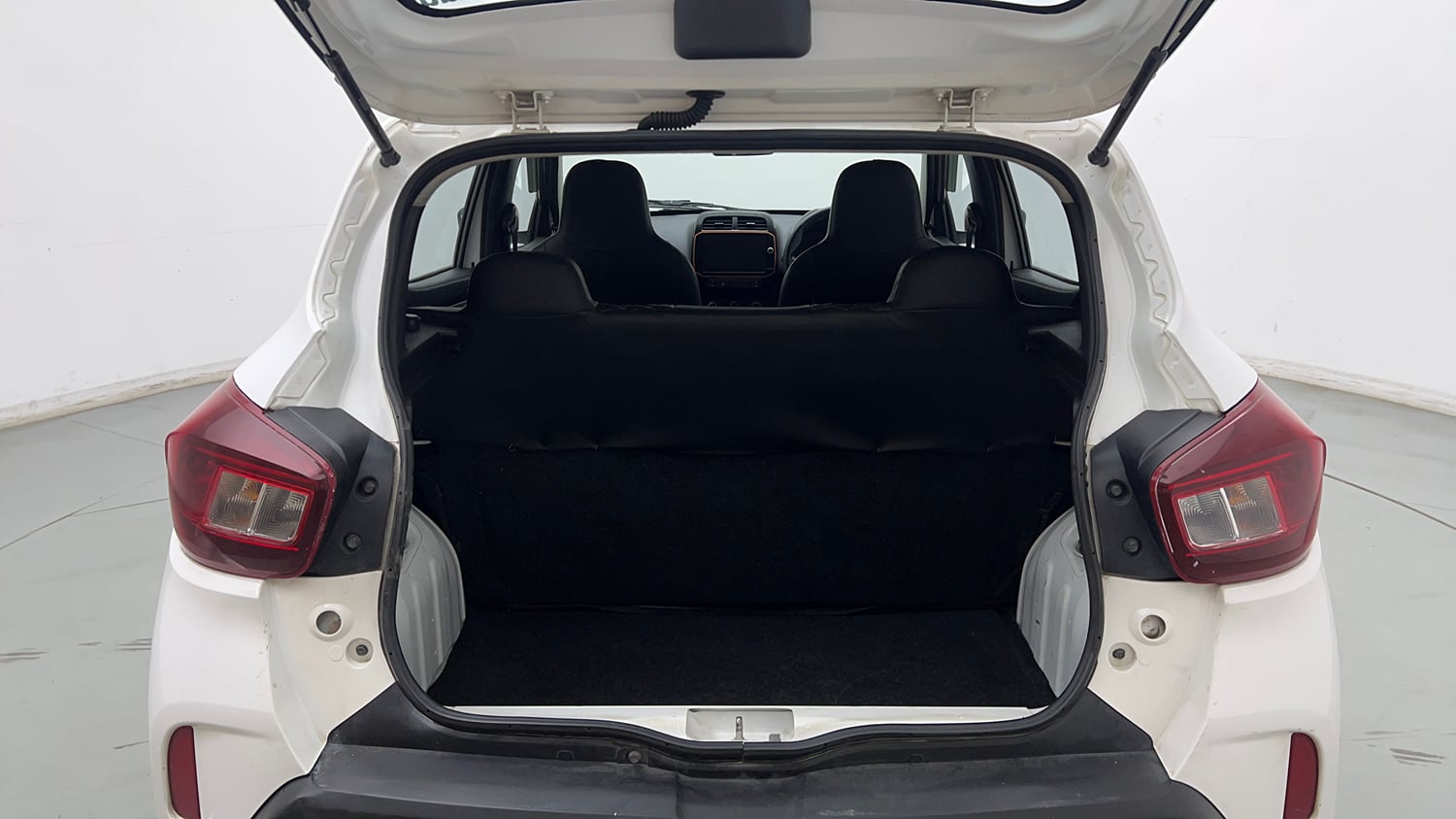 Used 2021 Renault Kwid CLIMBER 1.0 AMT Opt Petrol Automatic interior DICKY INSIDE VIEW