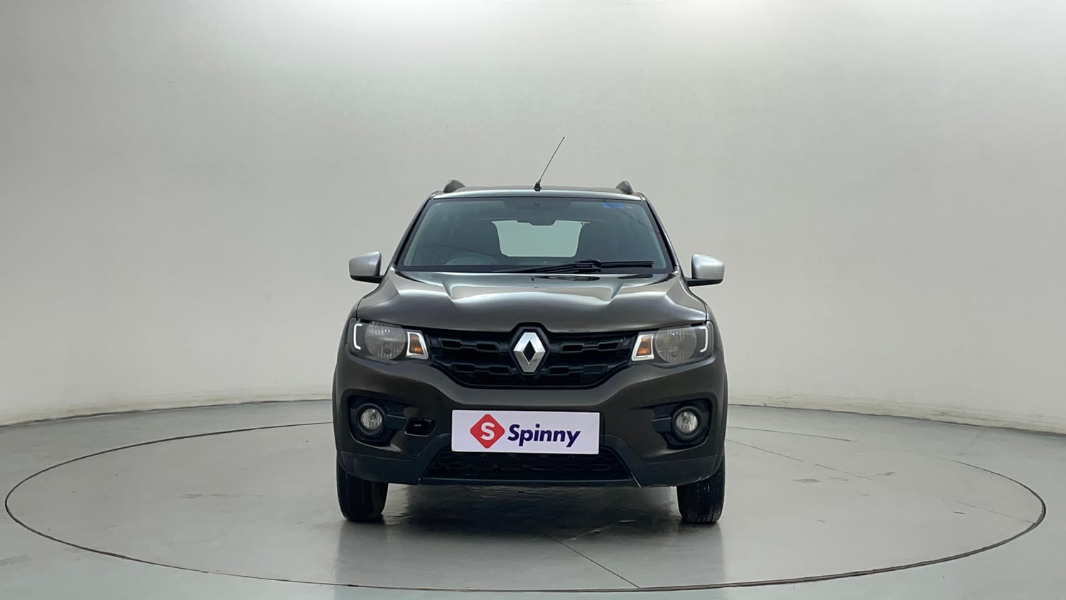 Used 2018 Renault Kwid 1.0 RXT AMT Opt Petrol Automatic exterior FRONT VIEW