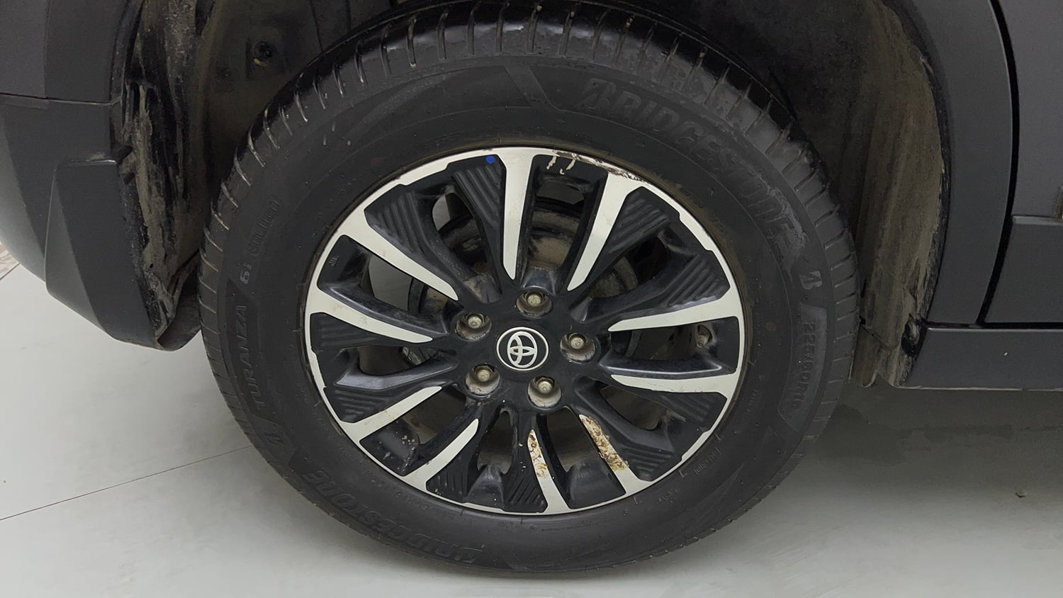 Used 2022 Toyota Urban Cruiser Premium Grade MT Petrol Manual tyres RIGHT REAR TYRE RIM VIEW