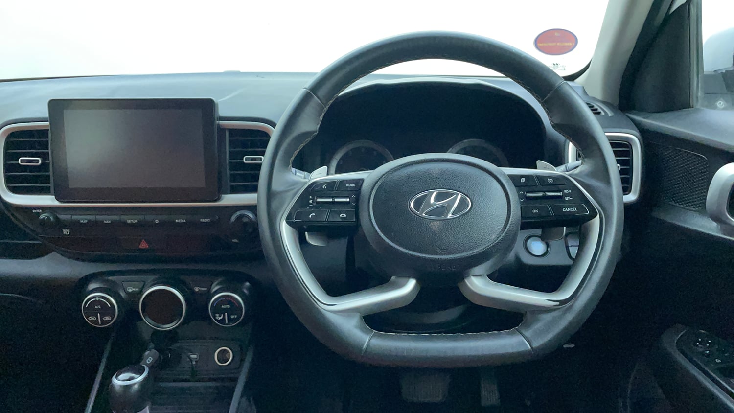 Used 2021 Hyundai Venue SX Plus 1.0 Turbo DCT Petrol Automatic interior STEERING VIEW
