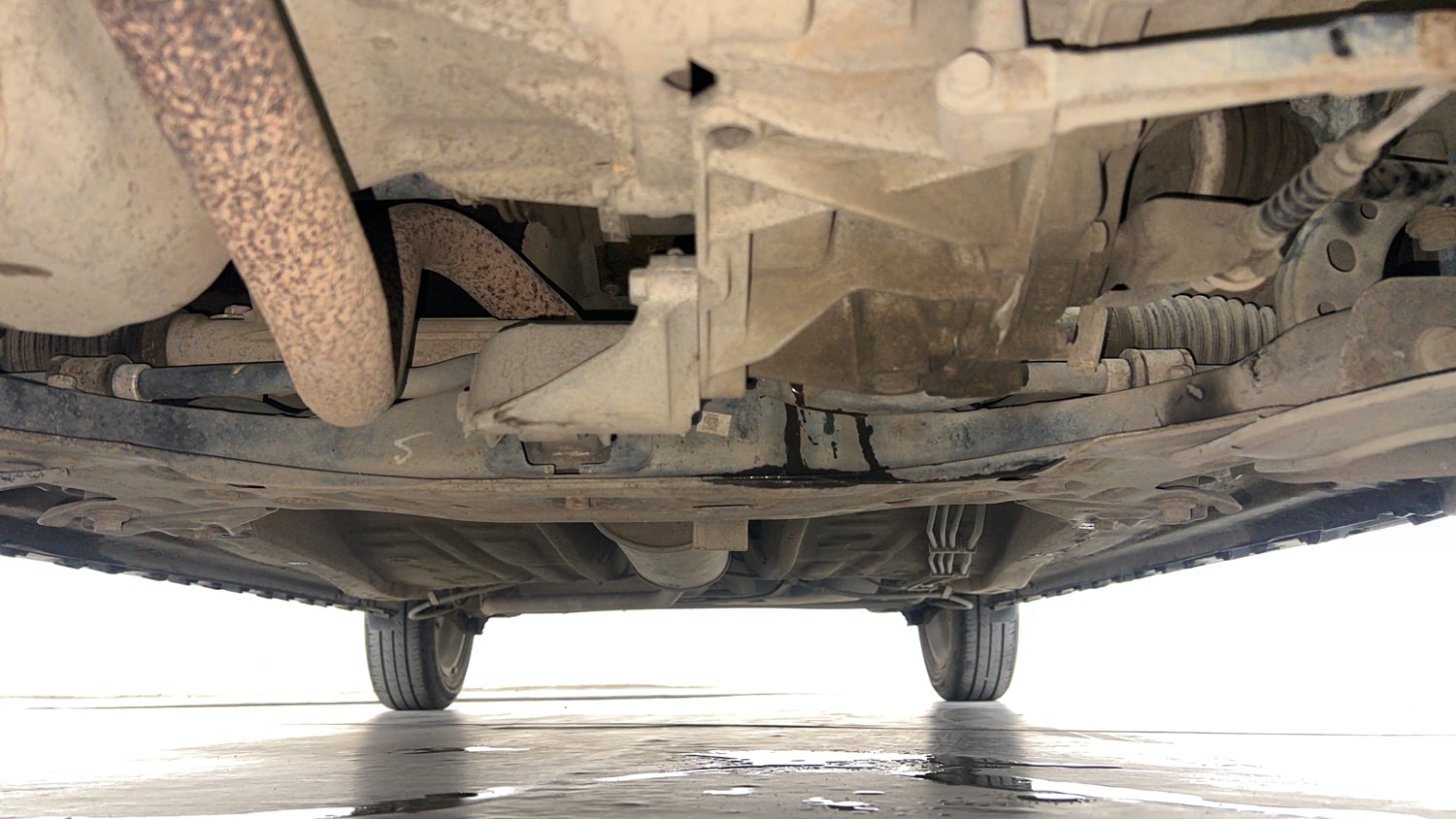 Used 2022 Maruti Suzuki Ignis Zeta 1.2 MT Petrol Manual extra FRONT LEFT UNDERBODY VIEW