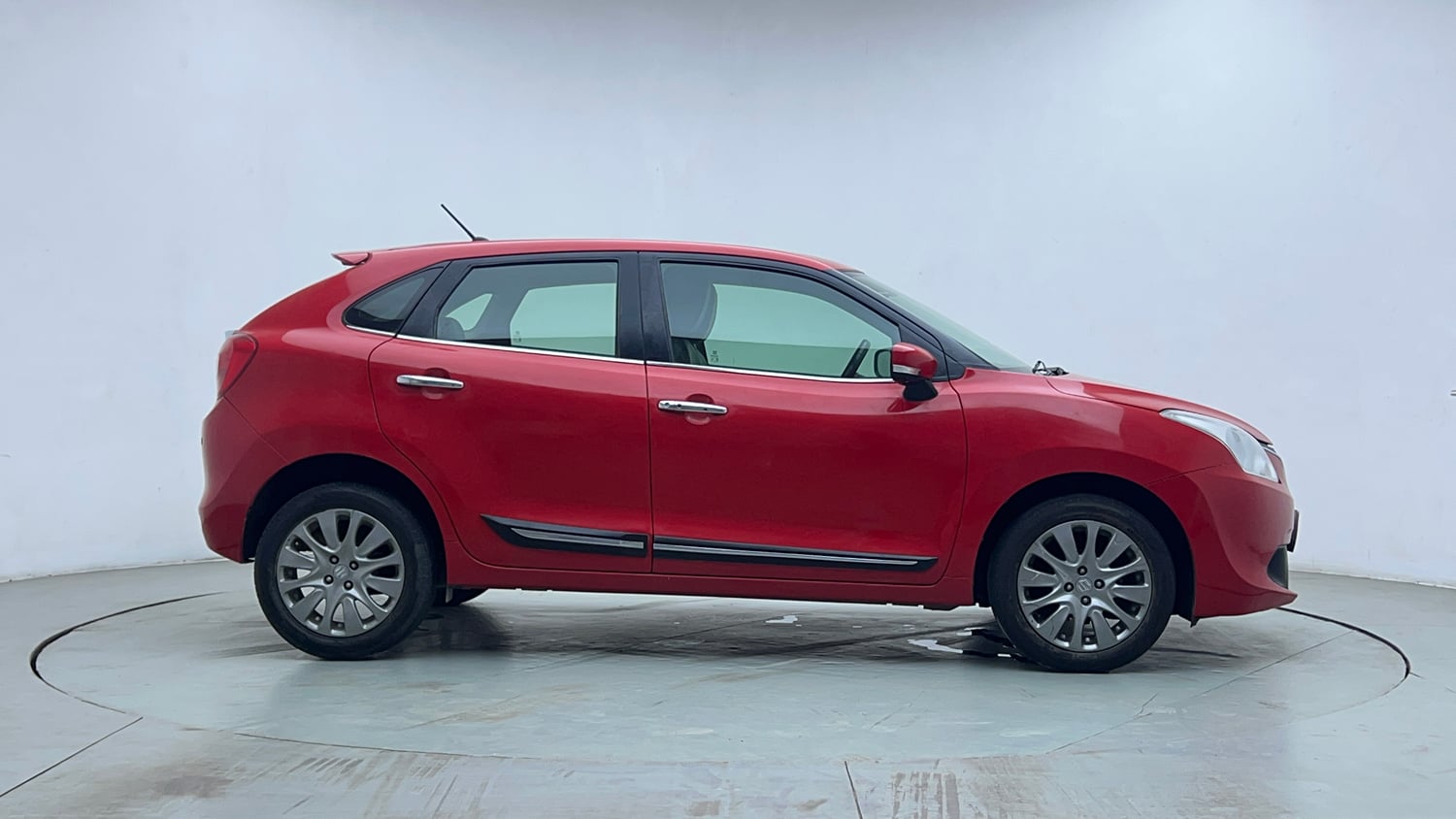 Used 2017 Maruti Suzuki Baleno Zeta 1.2 AT Petrol Automatic exterior RIGHT SIDE VIEW