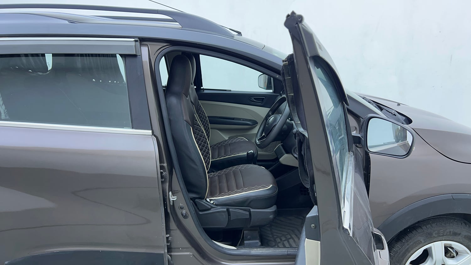 Used 2022 Renault Triber Limited Edition AMT Petrol Automatic interior RIGHT SIDE FRONT DOOR CABIN VIEW