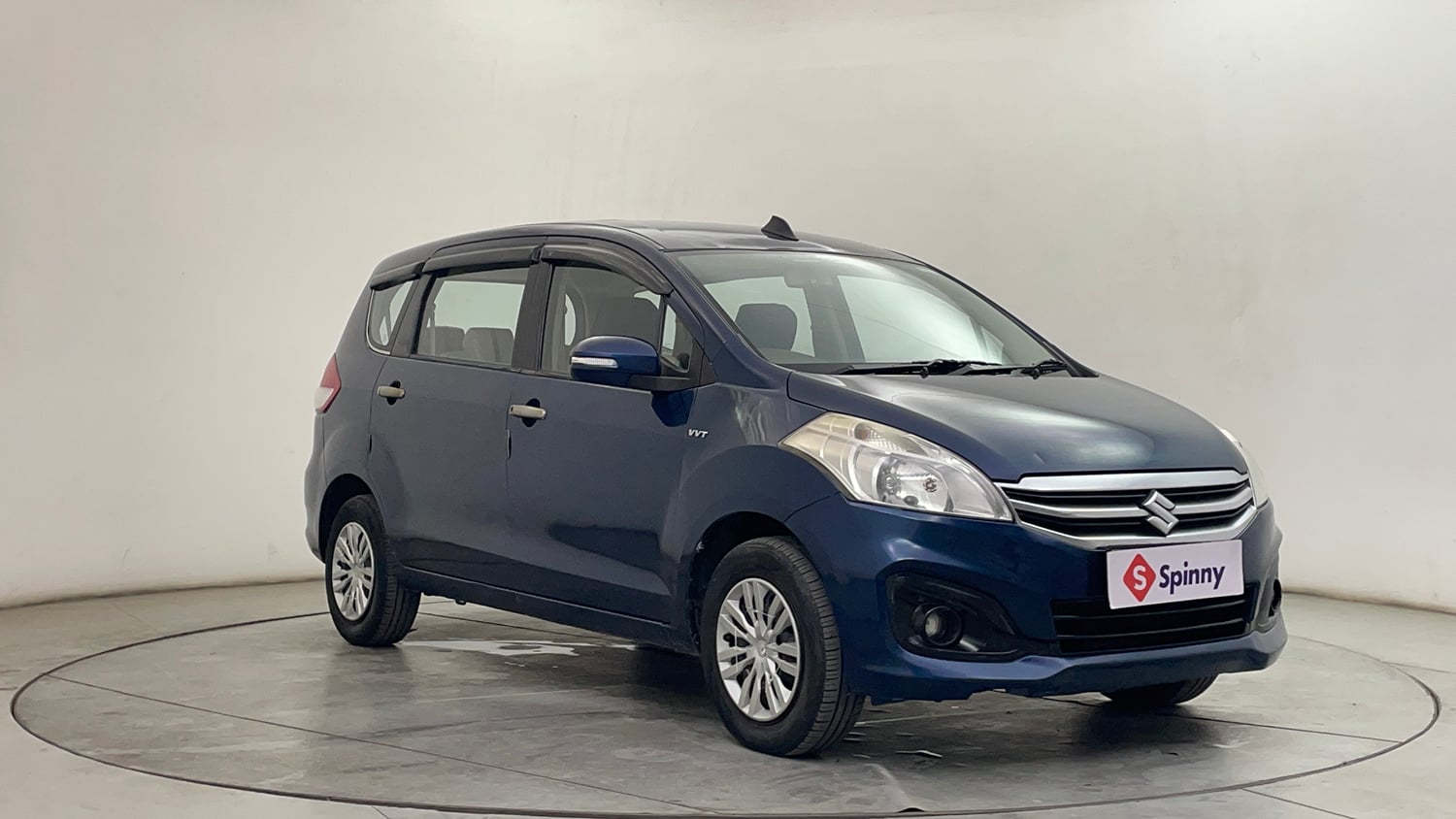 Used 2016 Maruti Suzuki Ertiga VXI AT Petrol Automatic exterior RIGHT FRONT CORNER VIEW