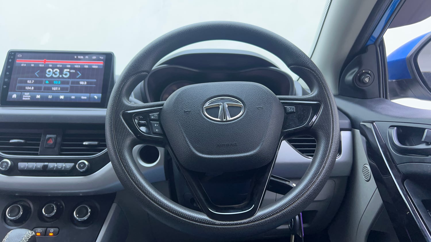 Used 2019 Tata Nexon XMA Petrol Petrol Automatic interior STEERING VIEW