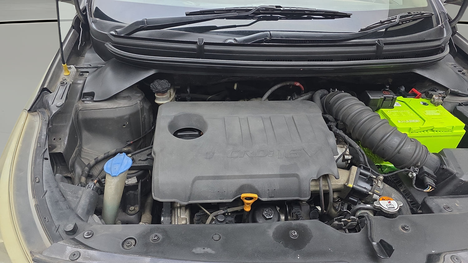 Used 2017 Hyundai Elite i20 Asta 1.4 CRDI Diesel Manual engine ENGINE RIGHT SIDE VIEW